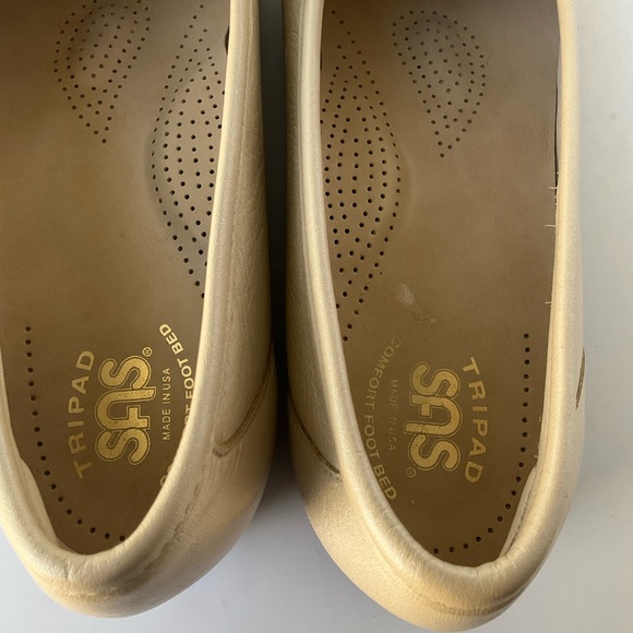 SAS Women's Cream Loafers 9.5 NWOT - Picture 9 of 12